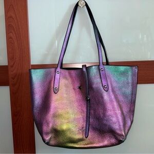 coach iridescent tote/RARE